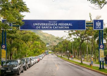 UFSC abre 385 vagas para o 2º semestre de 2026 com seleção por nota do Enem; veja cursos