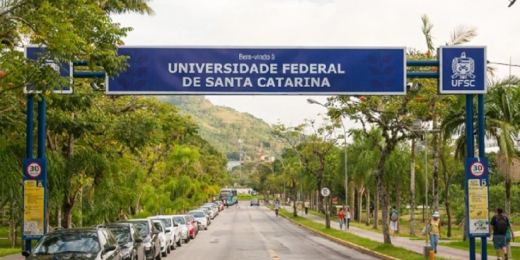 UFSC abre 385 vagas para o 2º semestre de 2026 com seleção por nota do Enem; veja cursos